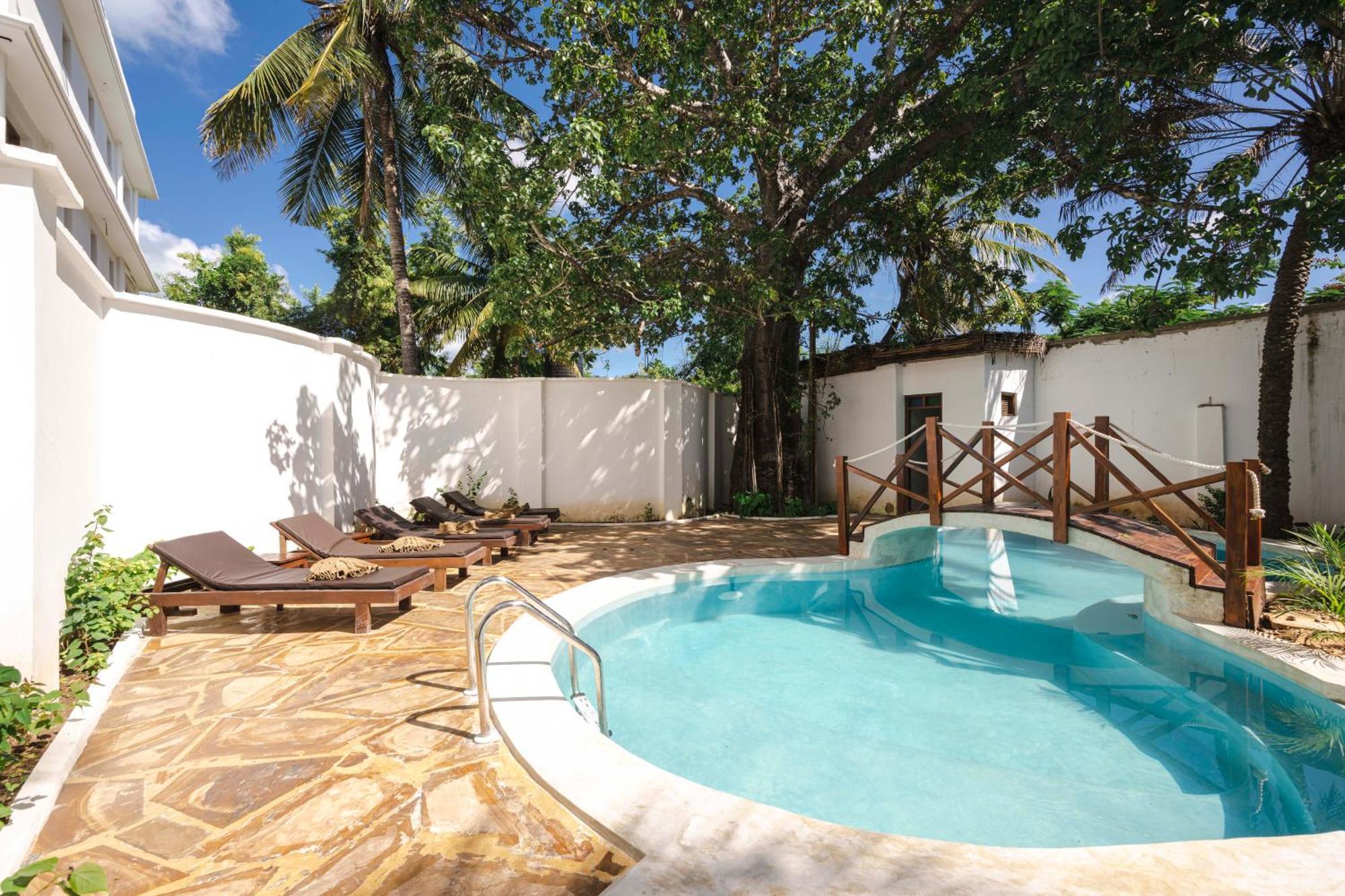 Tasneem Islamic Luxury Suites Джамбиани Экстерьер фото