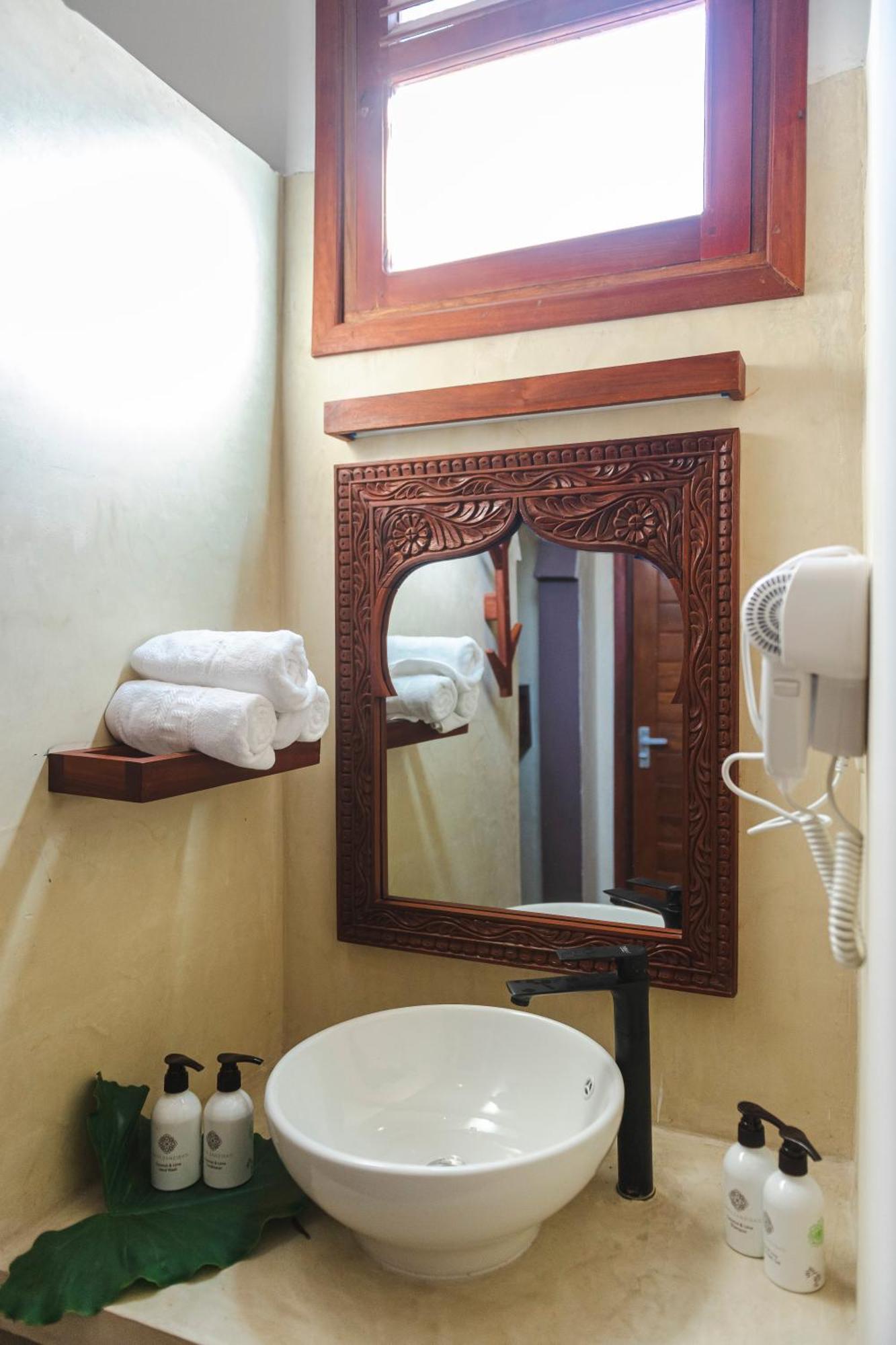 Tasneem Islamic Luxury Suites Джамбиани Экстерьер фото